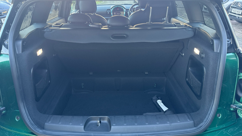 MINI Clubman 1.5 Cooper Exclusive Premium 6dr Auto Petrol Estate